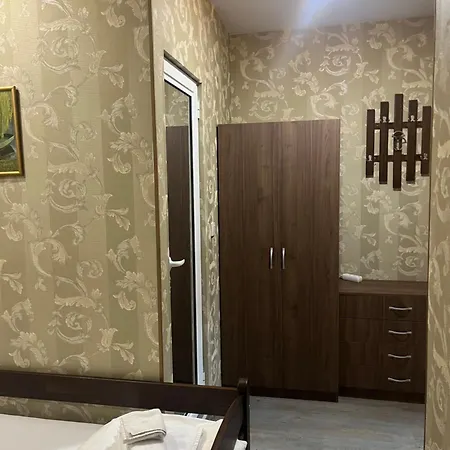 за гости криси Апартамент *